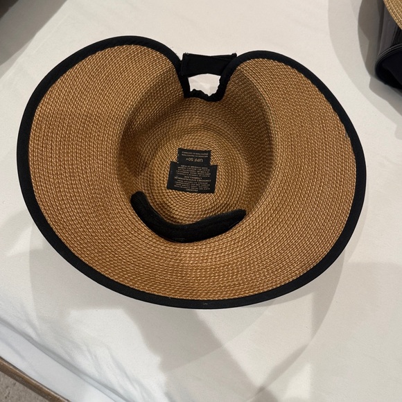 Eric Javits Tan and Black Men's Hat - Picture 3 of 4